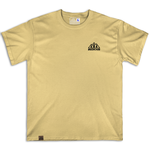 Frontal de la camiseta Wokha Organic Degradado Arena con logotipo negro en el pecho