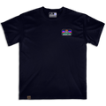 Frontal de la camiseta Wokha Organic Estrella Negra con pequeño emblema multicolor en el pecho