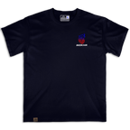 Frontal de la camiseta Wokha Organic Lobo Negra con pequeño lobo en degradado y nombre Wokha blanco