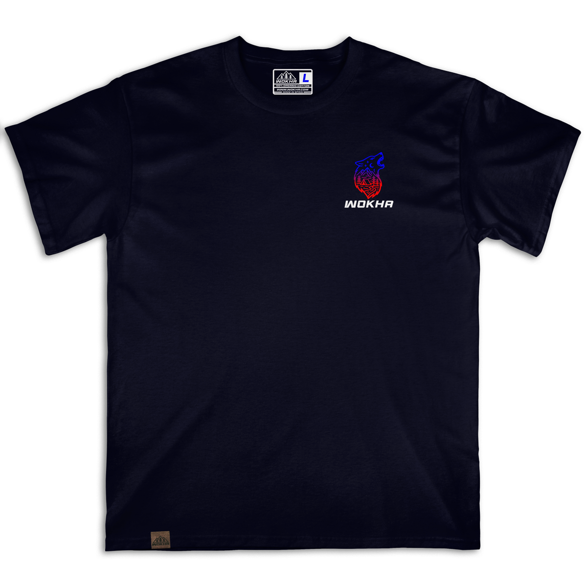 Frontal de la camiseta Wokha Organic Lobo Negra con pequeño lobo en degradado y nombre Wokha blanco